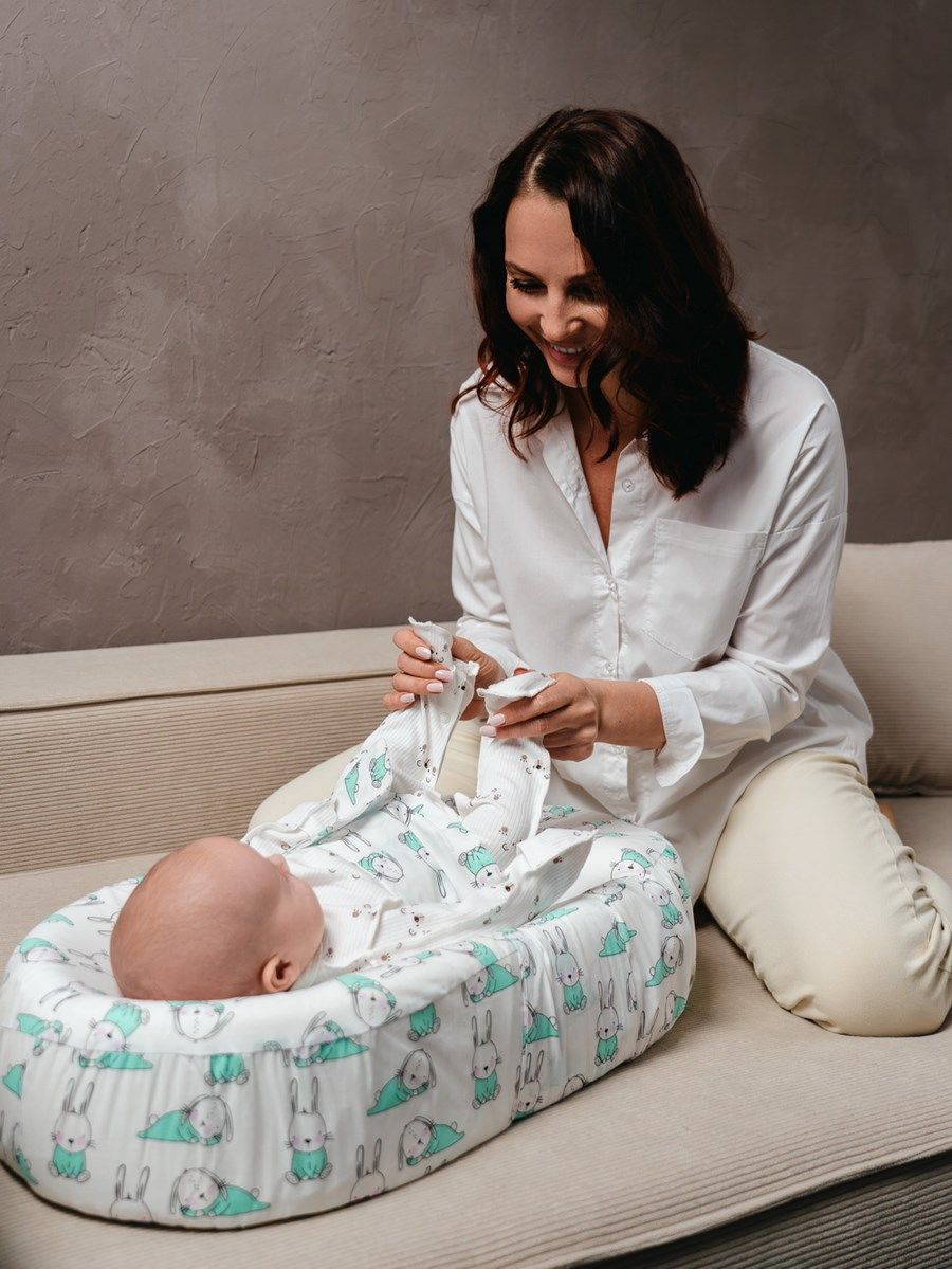 снимок Подушка c эффектом памяти «Baby-Люлька» зайчики от магазина BIO-TEXTILES ОПТ